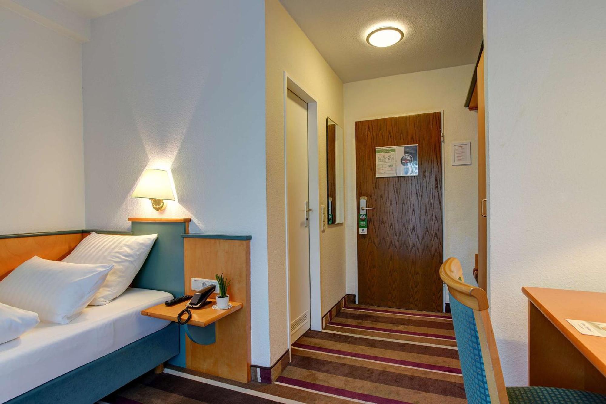 Sure Hotel By Best Western Ambassador Duesseldorf Kültér fotó