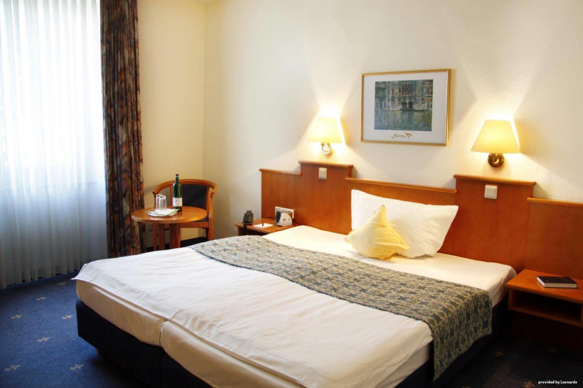 Sure Hotel By Best Western Ambassador Duesseldorf Kültér fotó